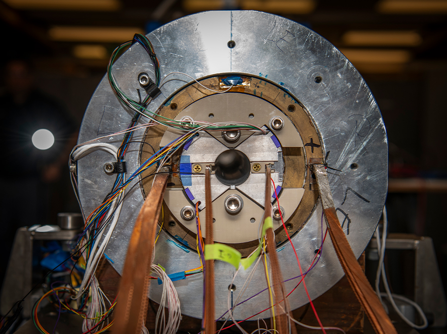 End view of a cylindrical superconducting accelerator magnet with various conductors